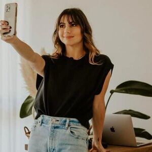 Abercrombie sleeveless sweatshirt black muscle tee